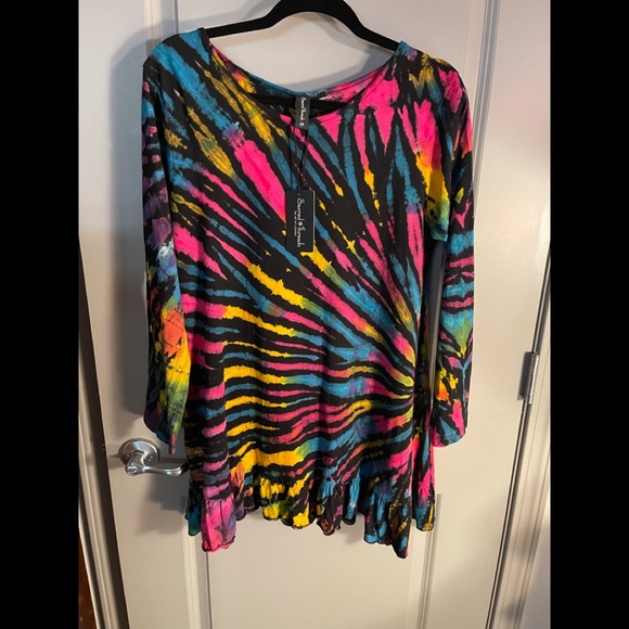 NWT.  Tye Dye Hippie, Boho Sacred Threads Blouse Onesize.  BL/RD1 - Picture 6 of 7